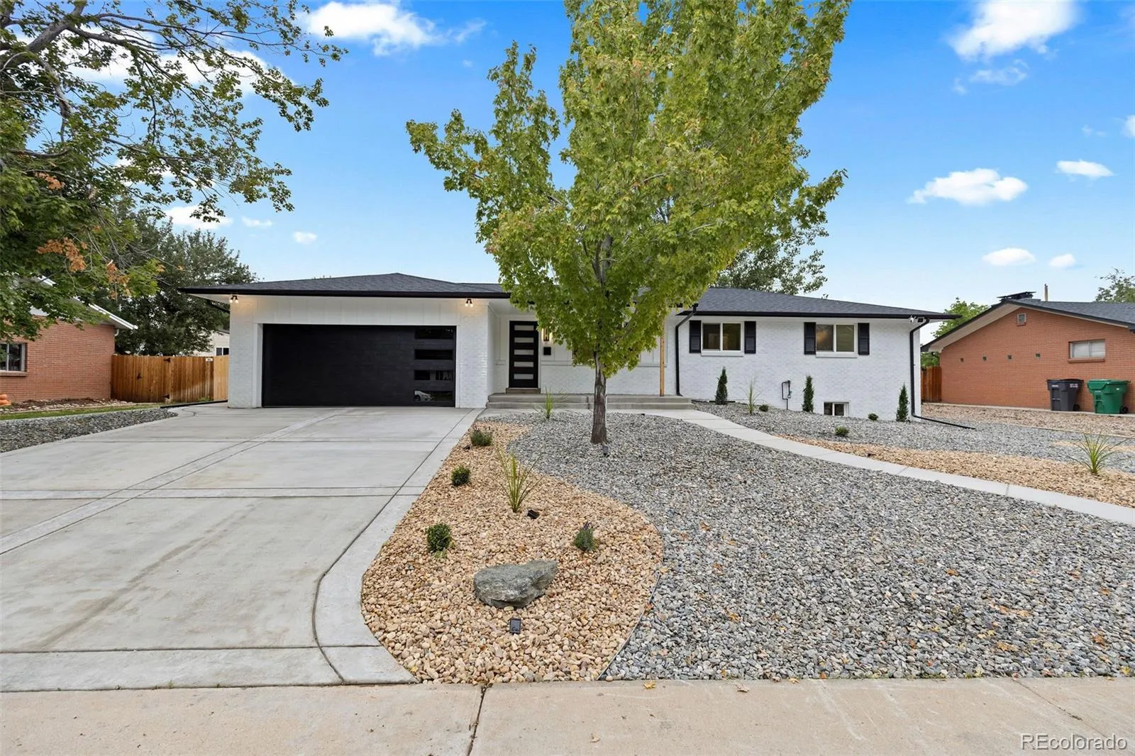 Columbine Manor