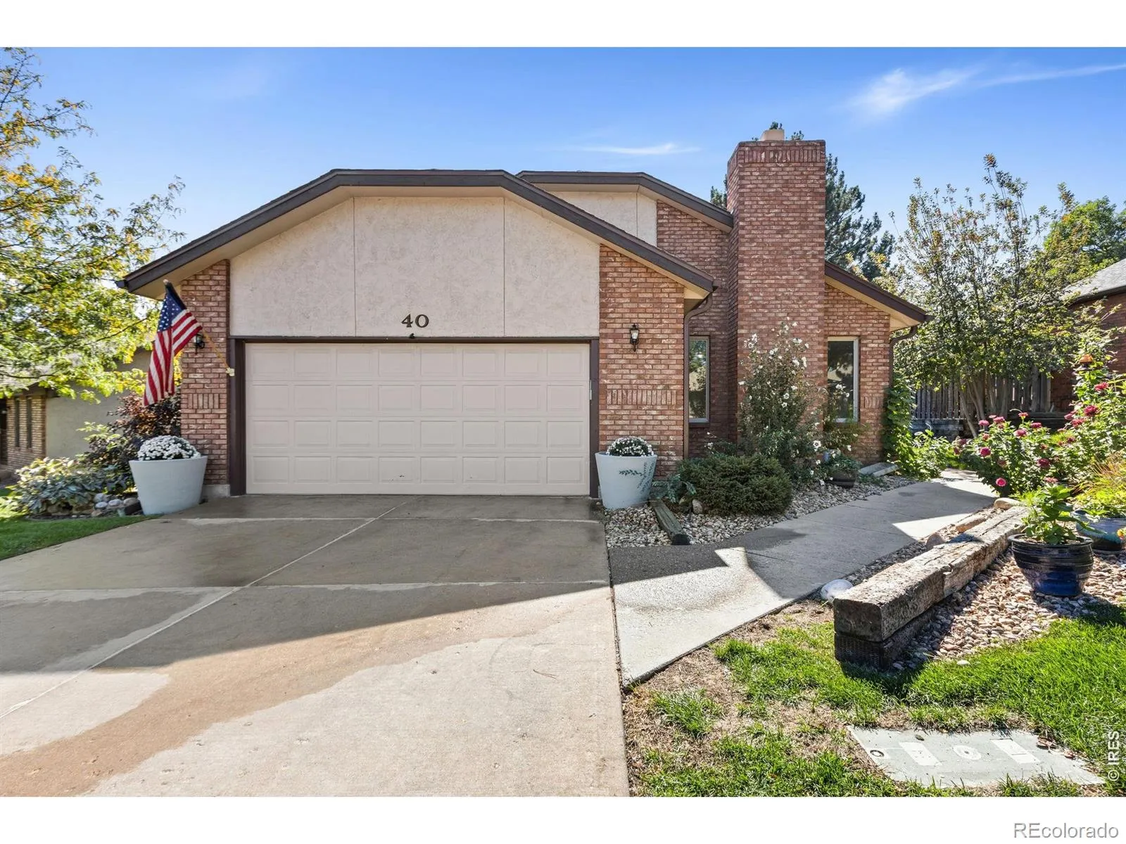 Country Club Maples Condo