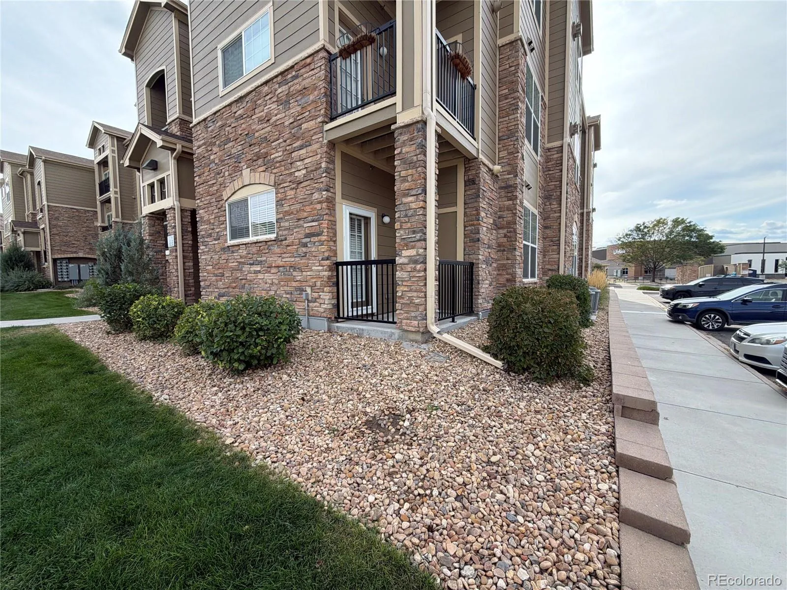 PRAIRIE WALK ON CHERRY CREEK CONDOS