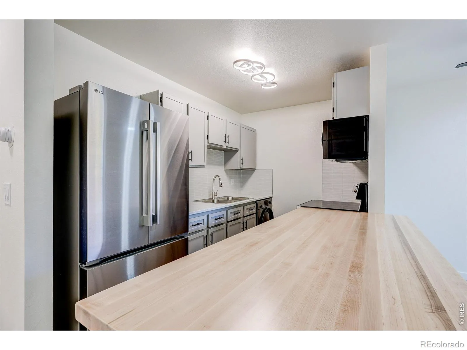 Sunnyvale Condos B C D & F