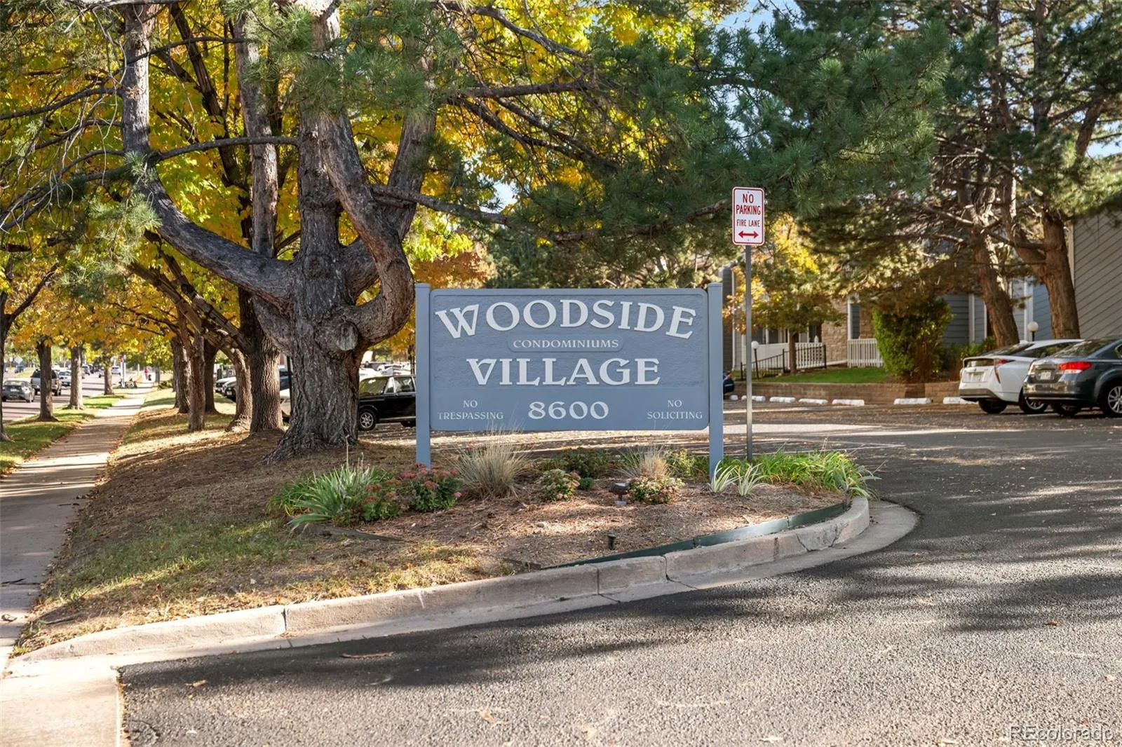 Woodside Village