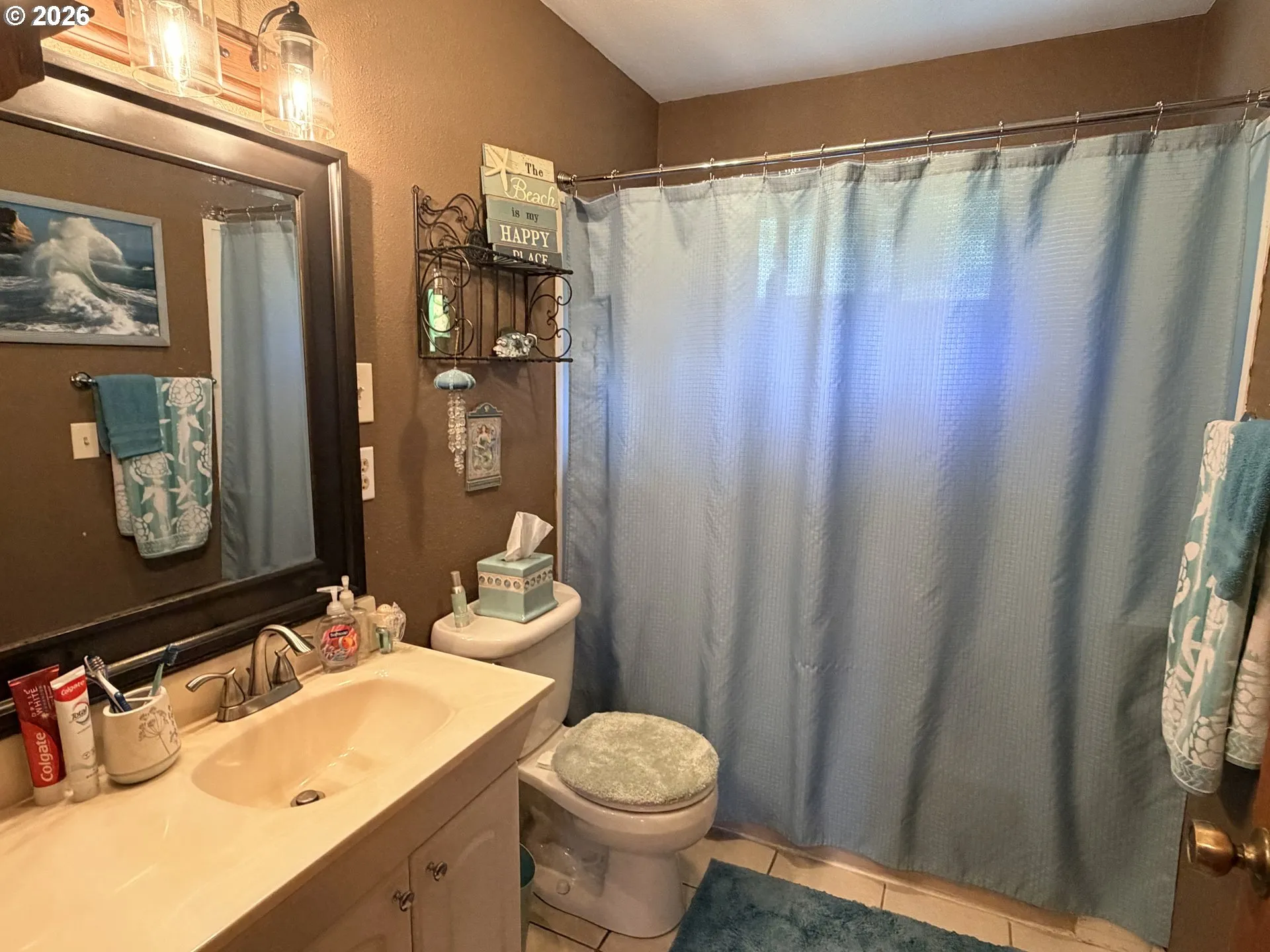 Bathroom-Upper