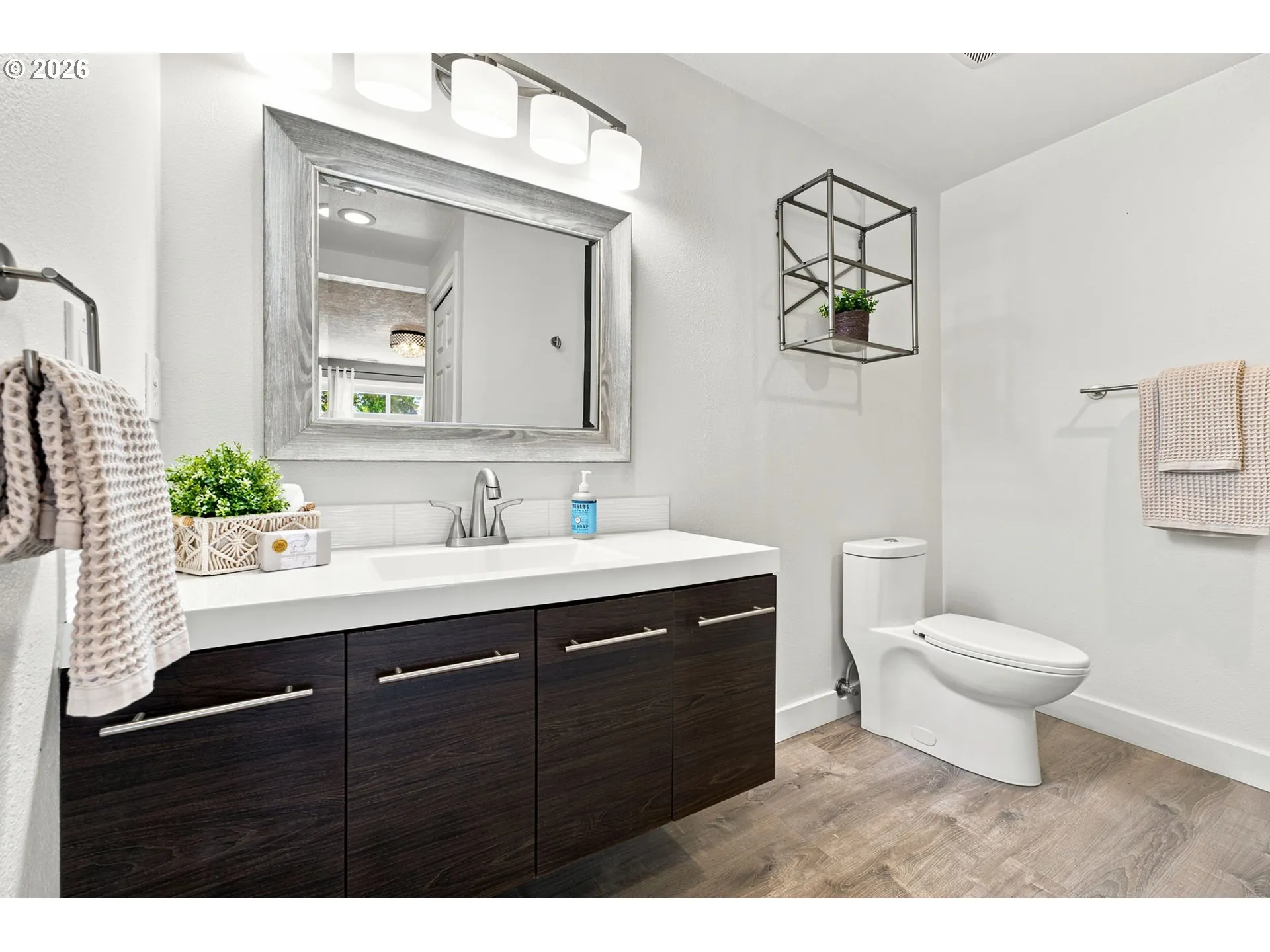 Bathroom, Attached