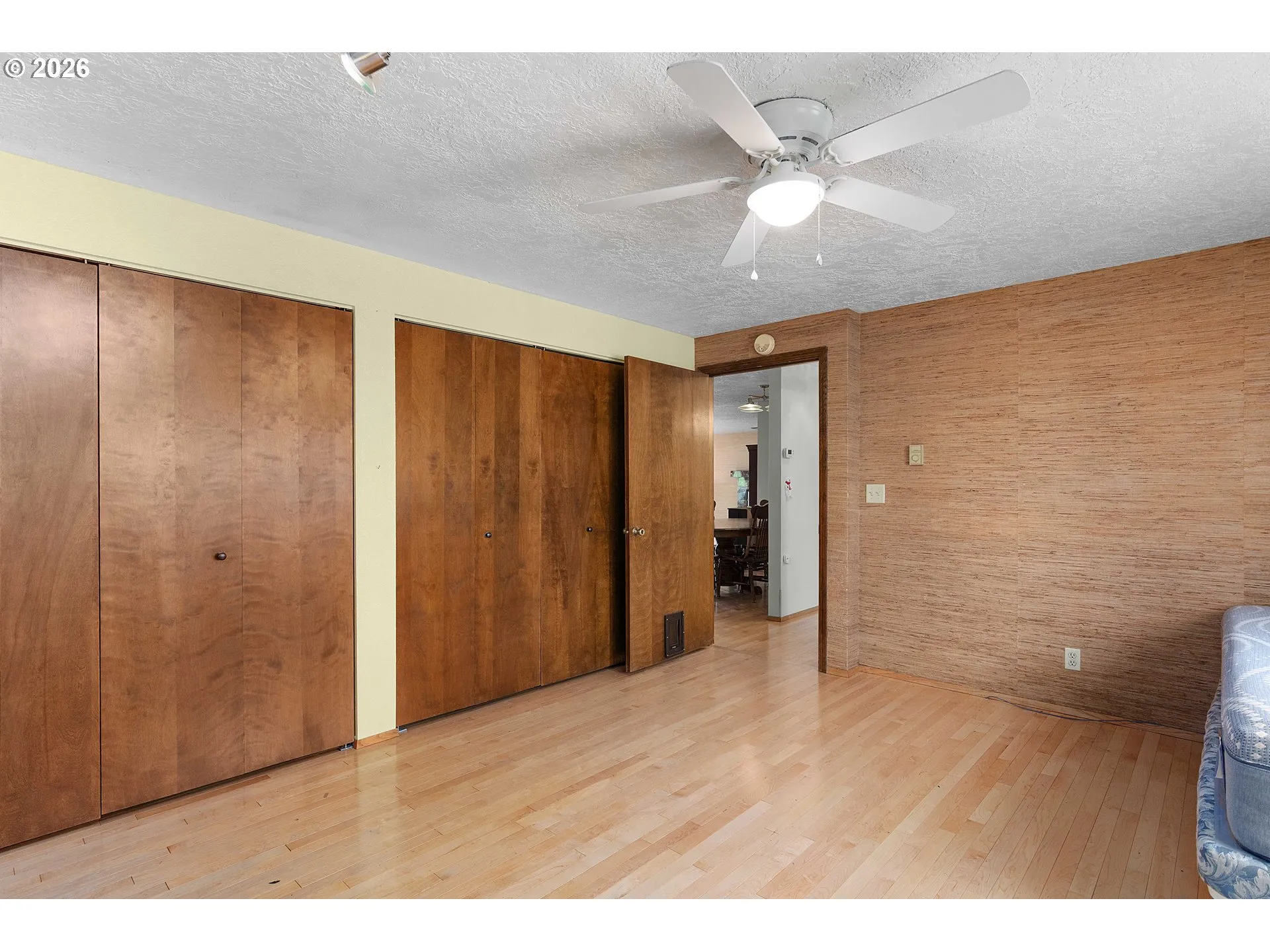 Bedroom, Primary