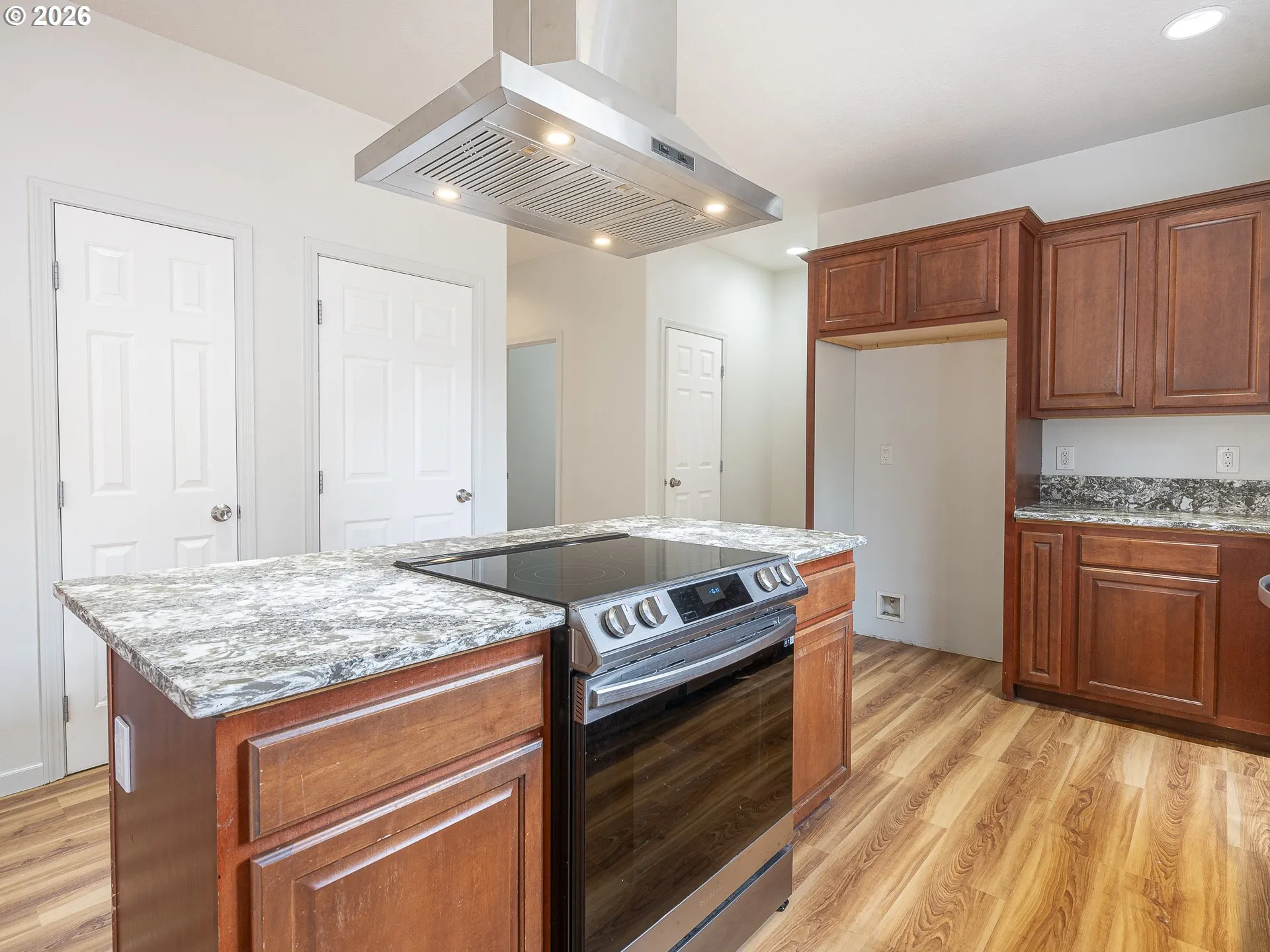 Kitchen-Island