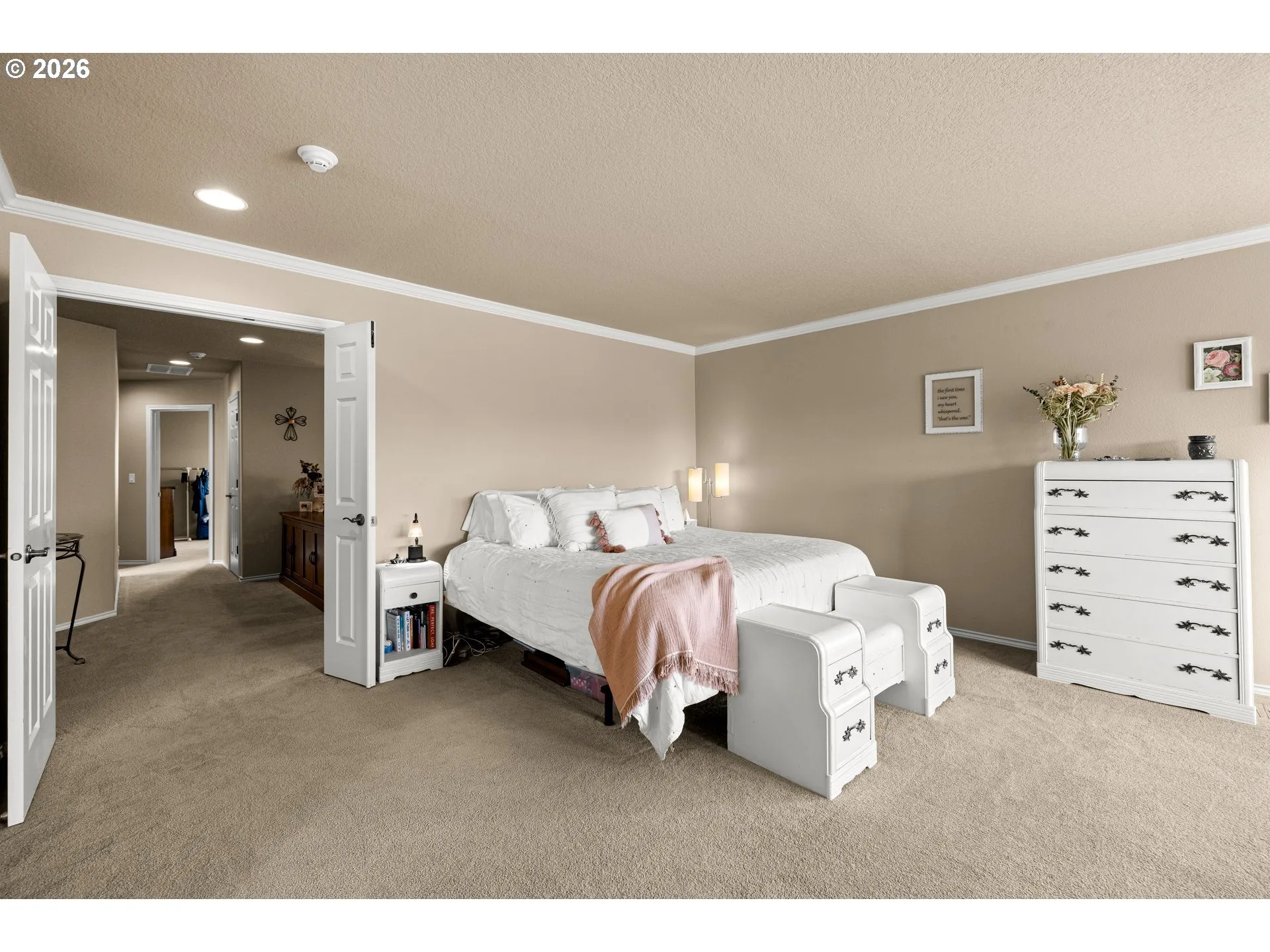 Bedroom, Primary