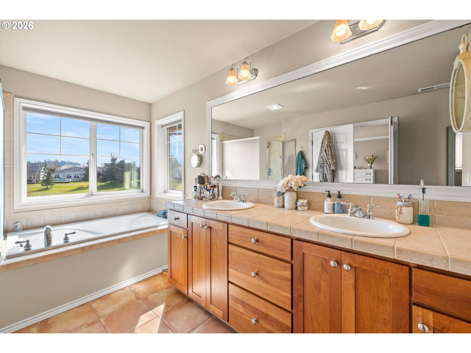 Bathroom, Attached-Double Sinks