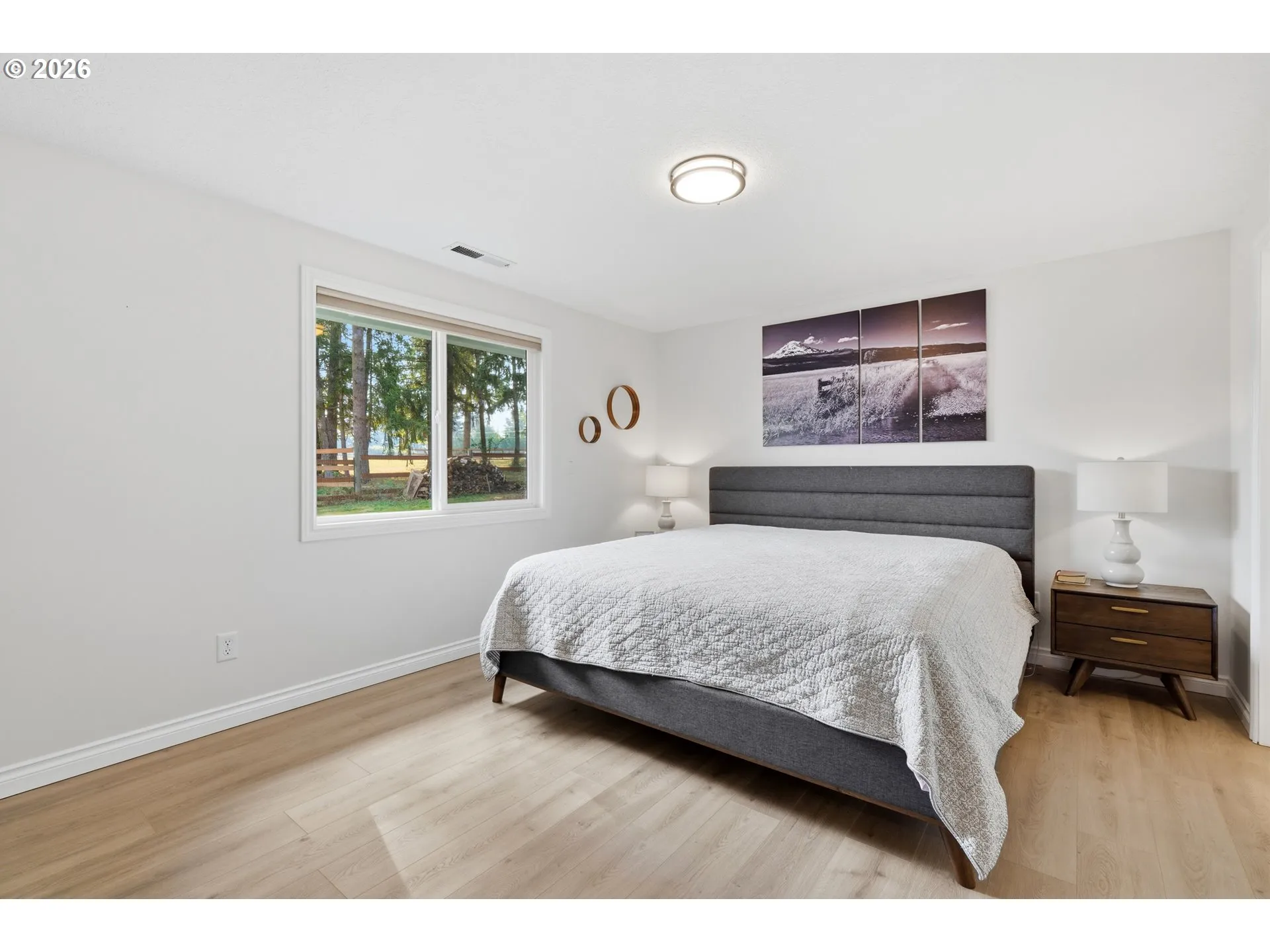 Bedroom, Primary