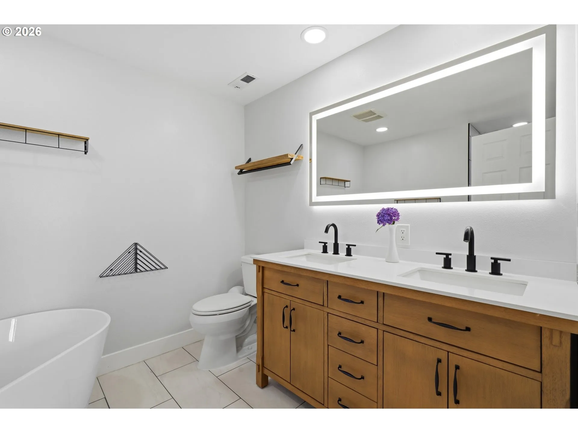 Bathroom, Attached