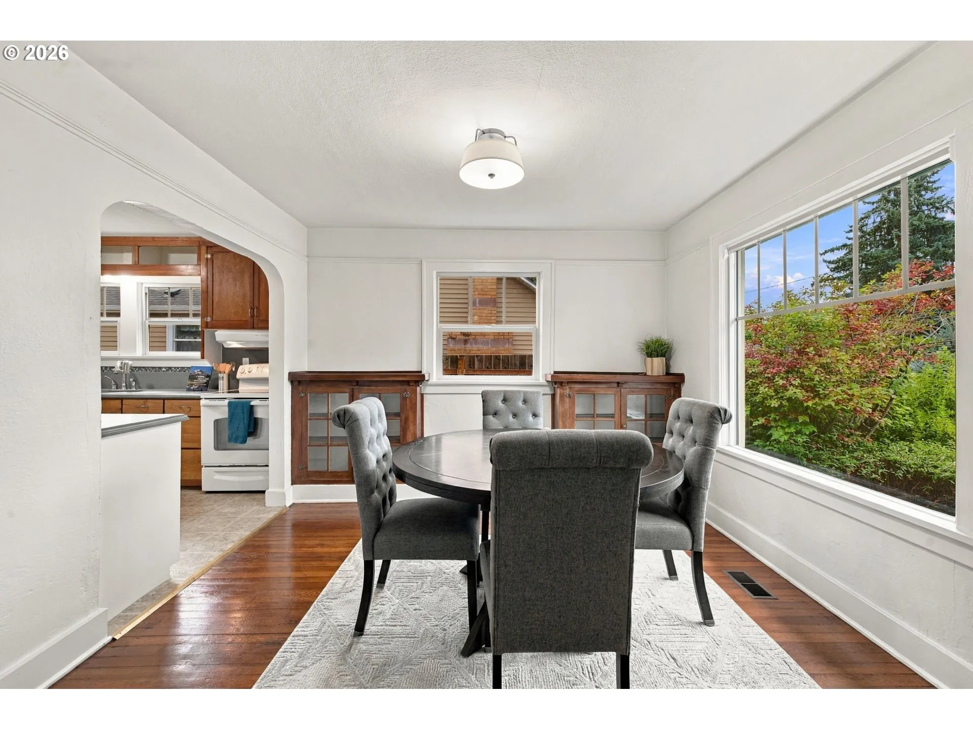 Dining Room-Built-In Cabinets