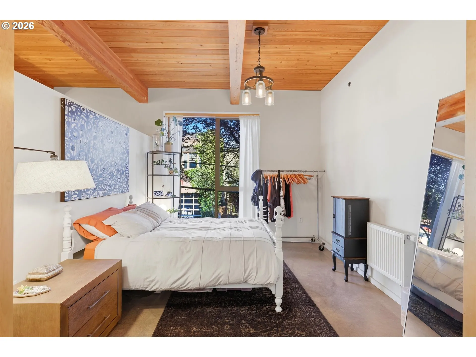 Bedroom, Primary
