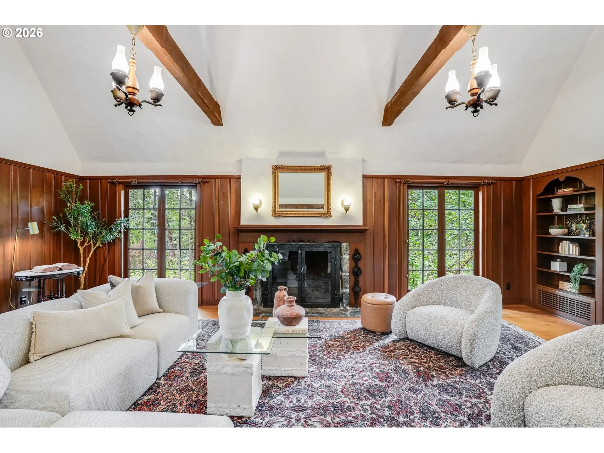 Living Room-Fireplace