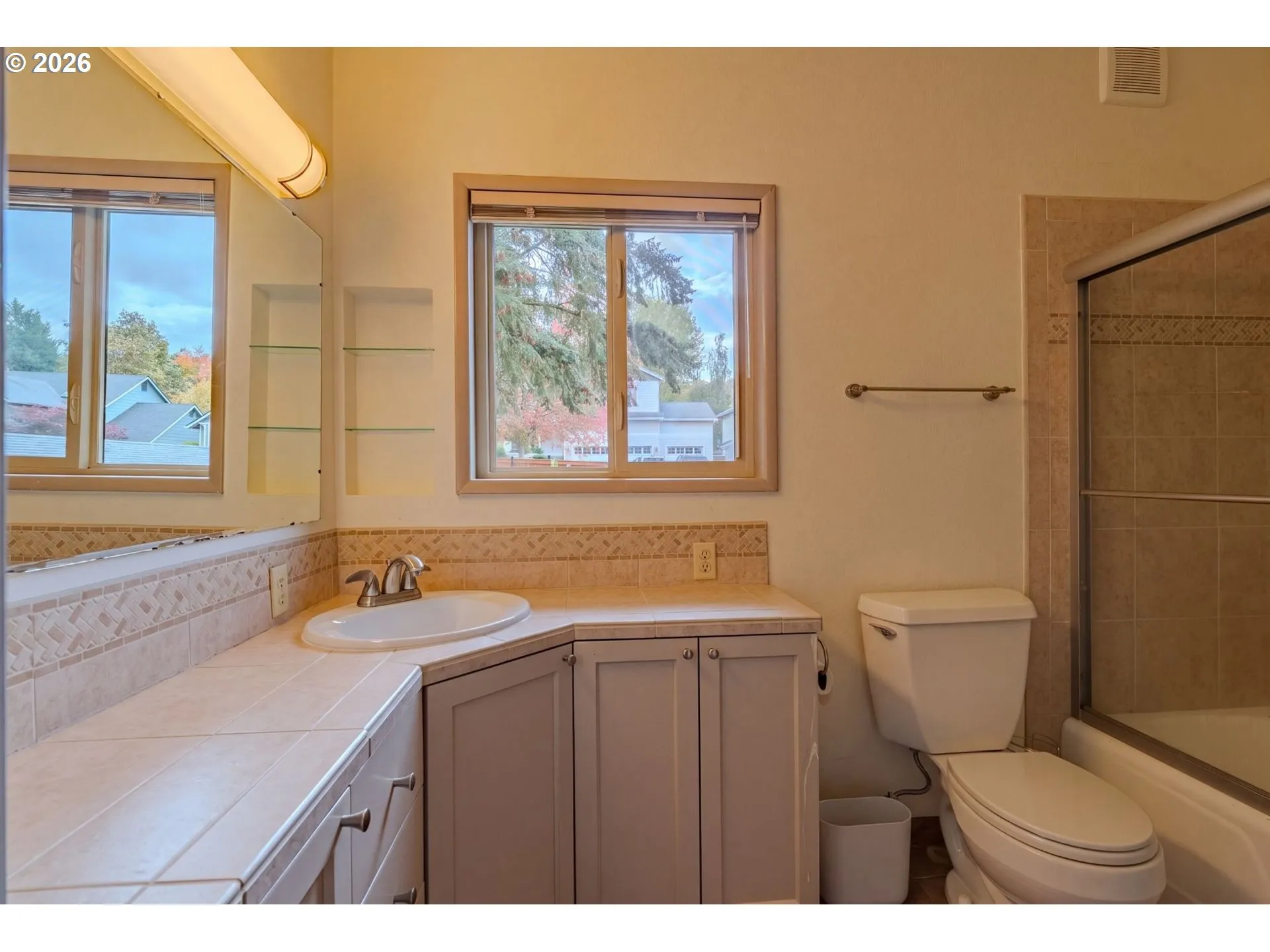 Bathroom-Upper
