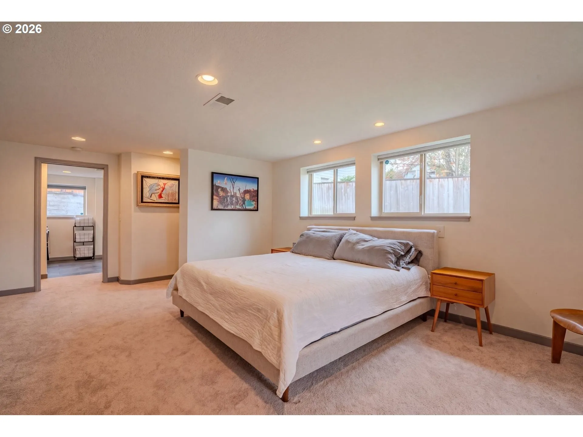 Bedroom, Primary