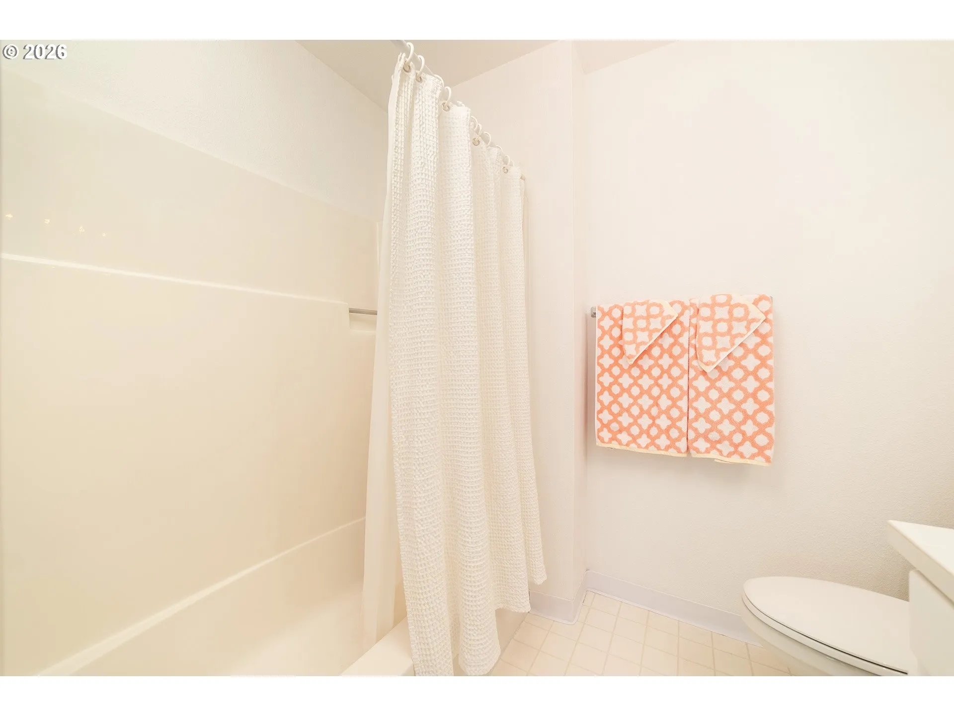 Bathroom-Upper