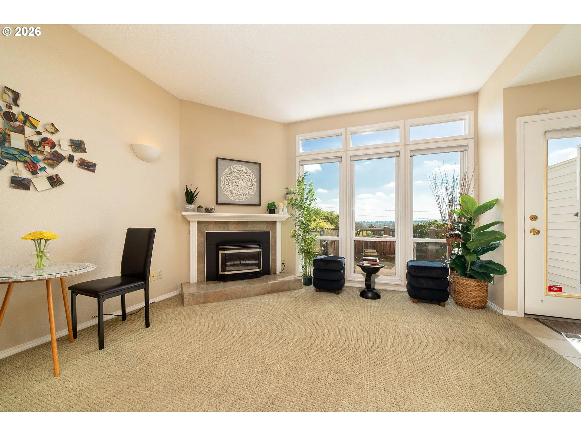 Living Room-Fireplace