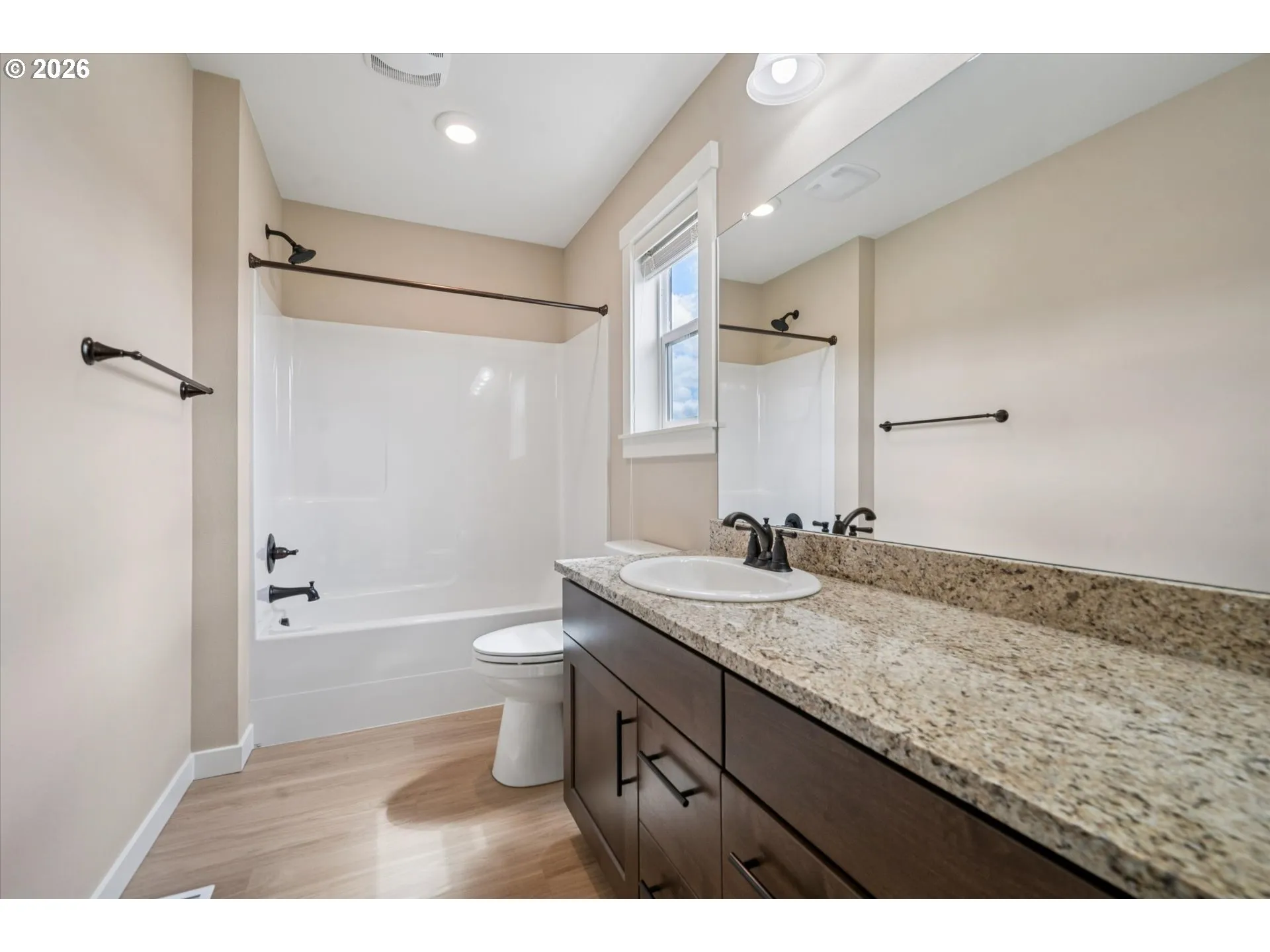 Bathroom-Upper