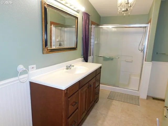En Suite Bathroom