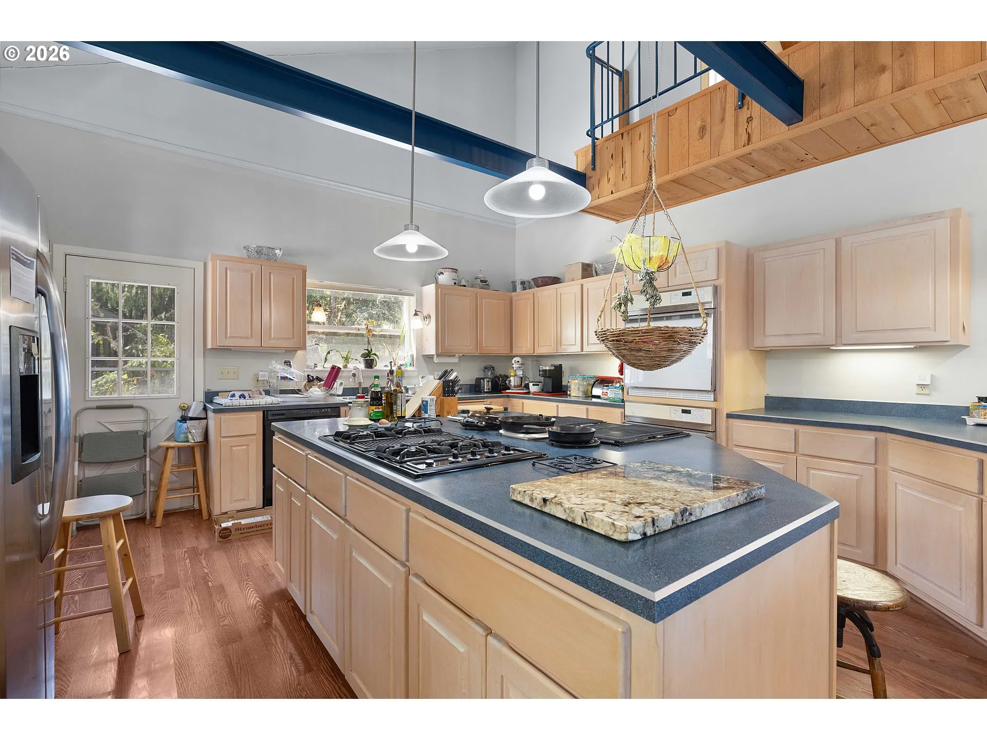 Kitchen-Cooking Island