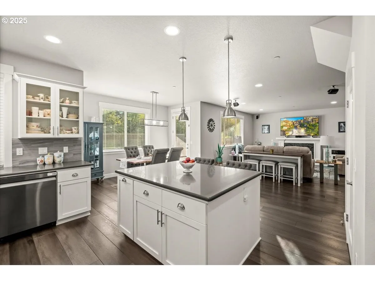 Kitchen-Island