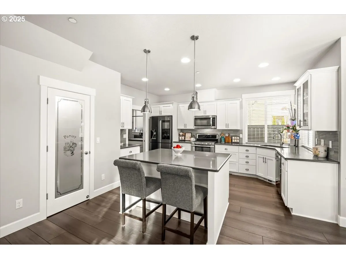 Kitchen-Island