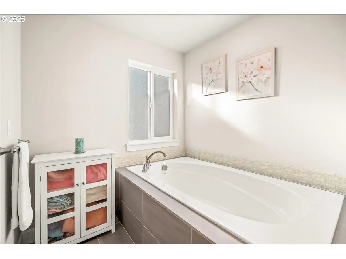 Primary Bedroom-Attached Bathroom