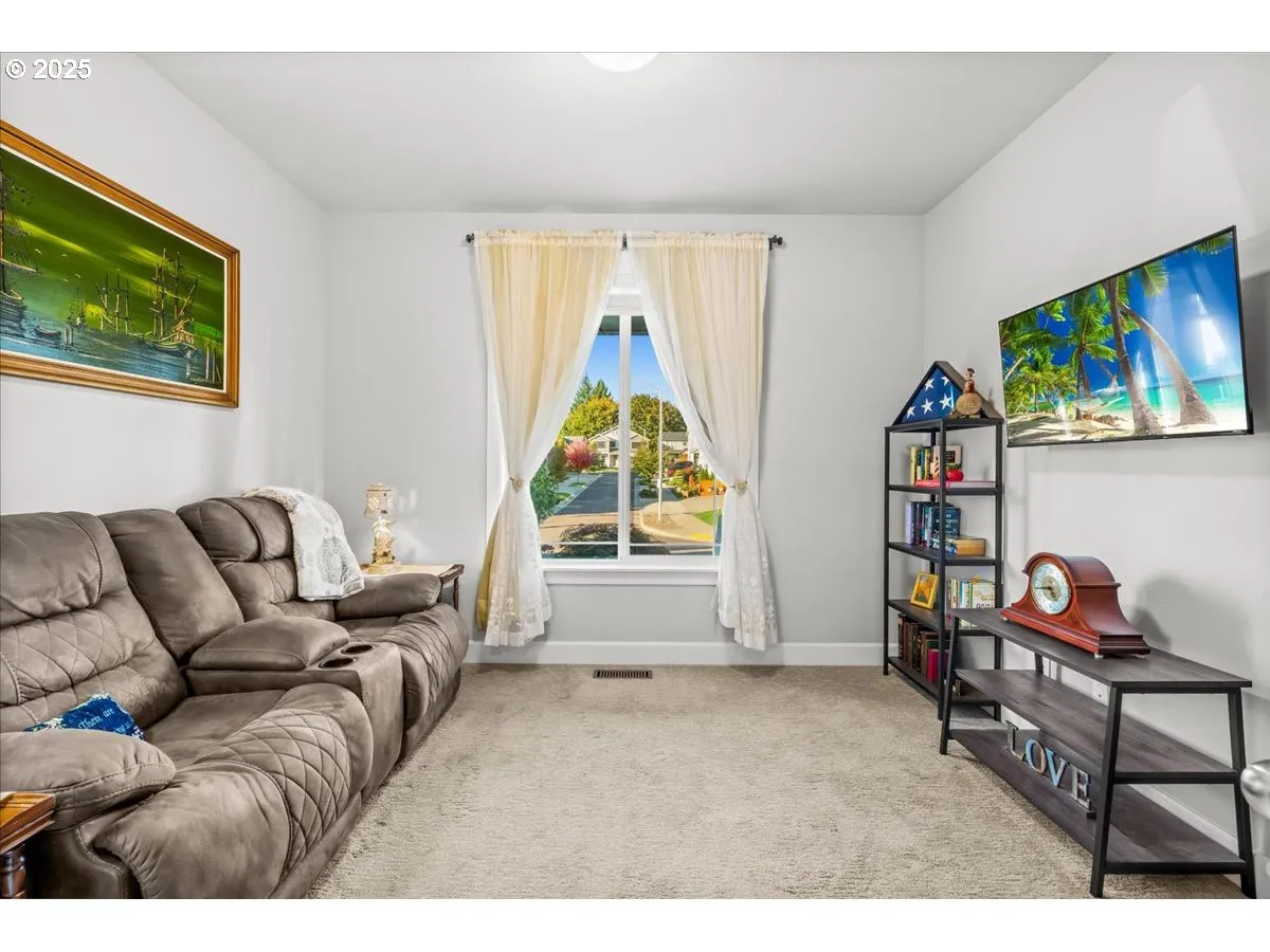 Bedroom-Main