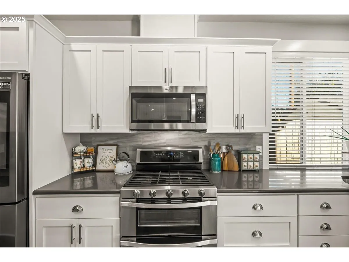 Kitchen-Oven