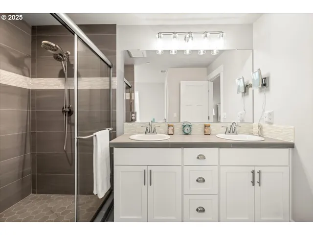 Primary Bedroom-Attached Bathroom
