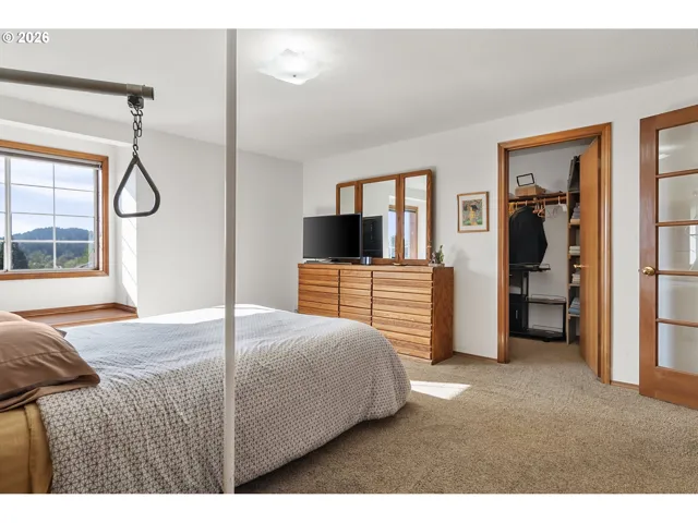 Primary Bedroom-Walk-In Closet