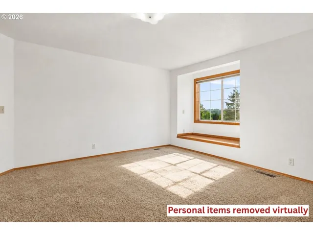 Primary Bedroom-Upper