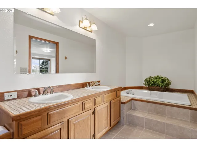 Bathroom, Attached-Double Sinks