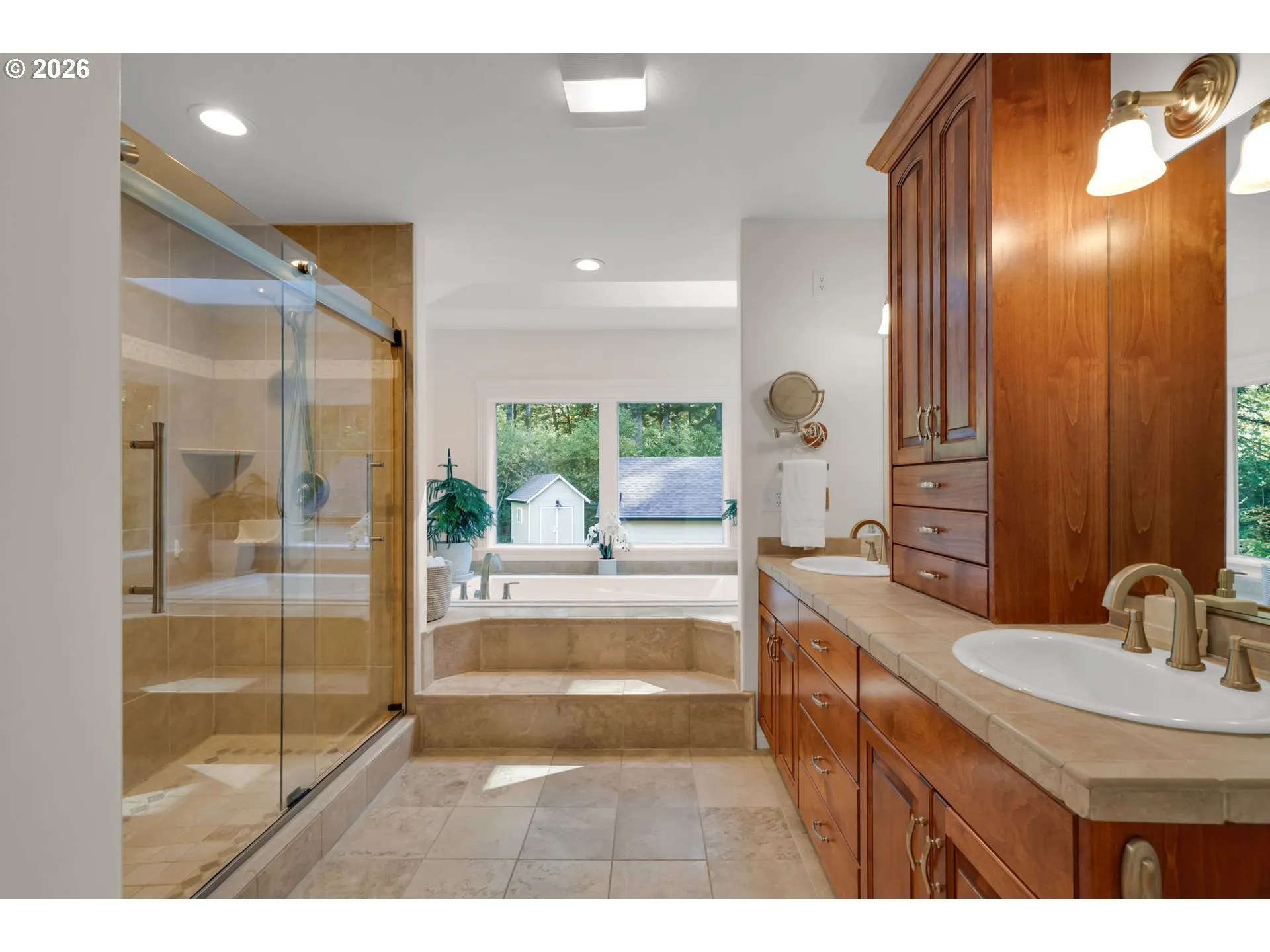 Bathroom, Attached-Double Sinks