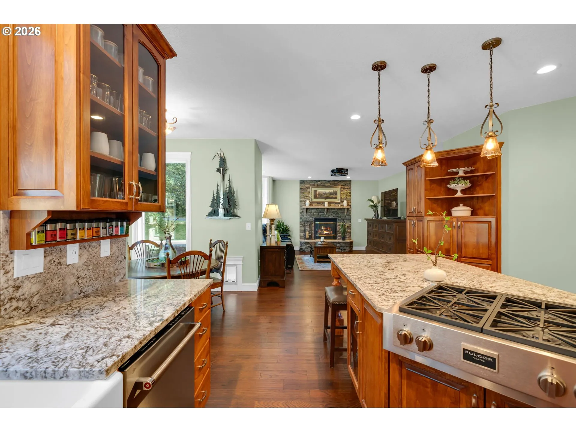 Kitchen-Cooking Island