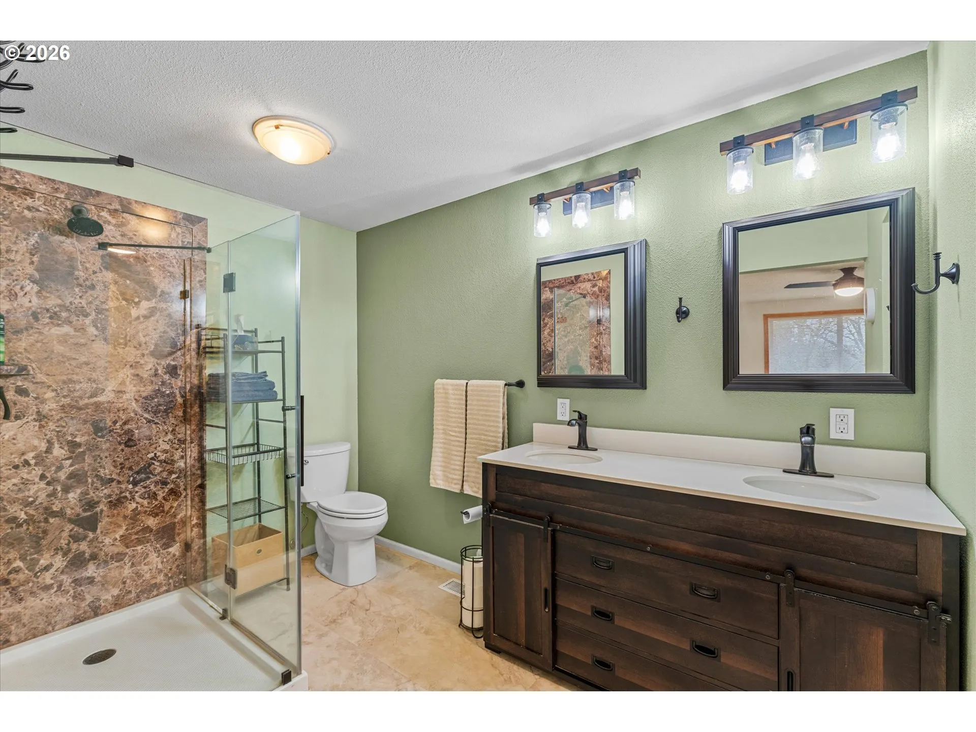 En Suite Bathroom