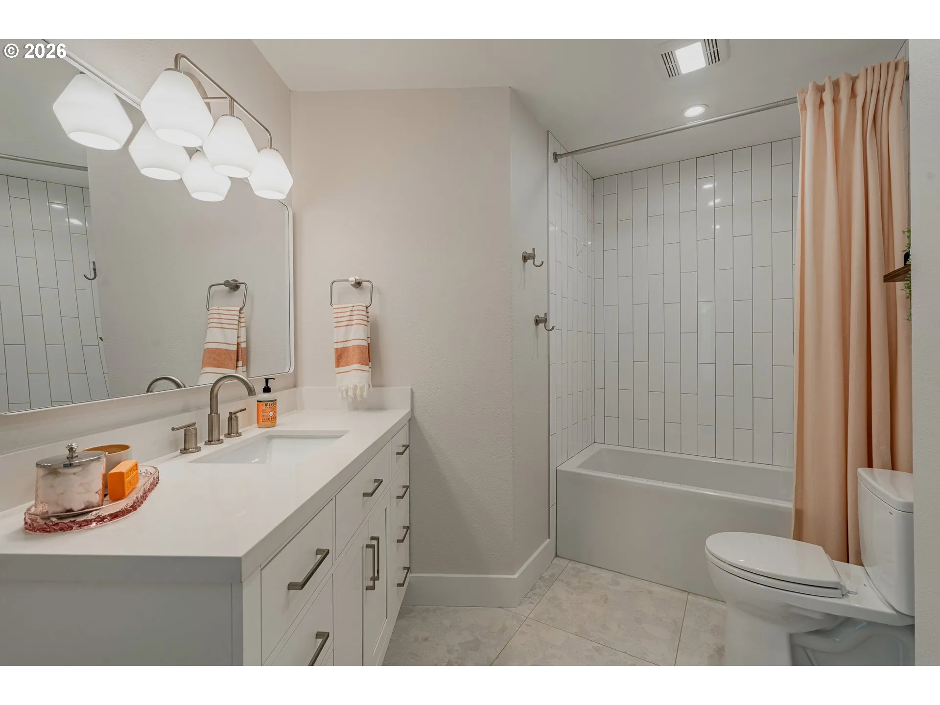 Bathroom-Upper