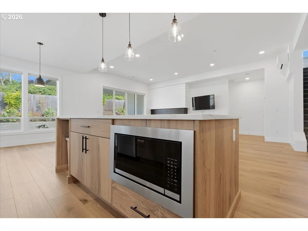 Kitchen-Island