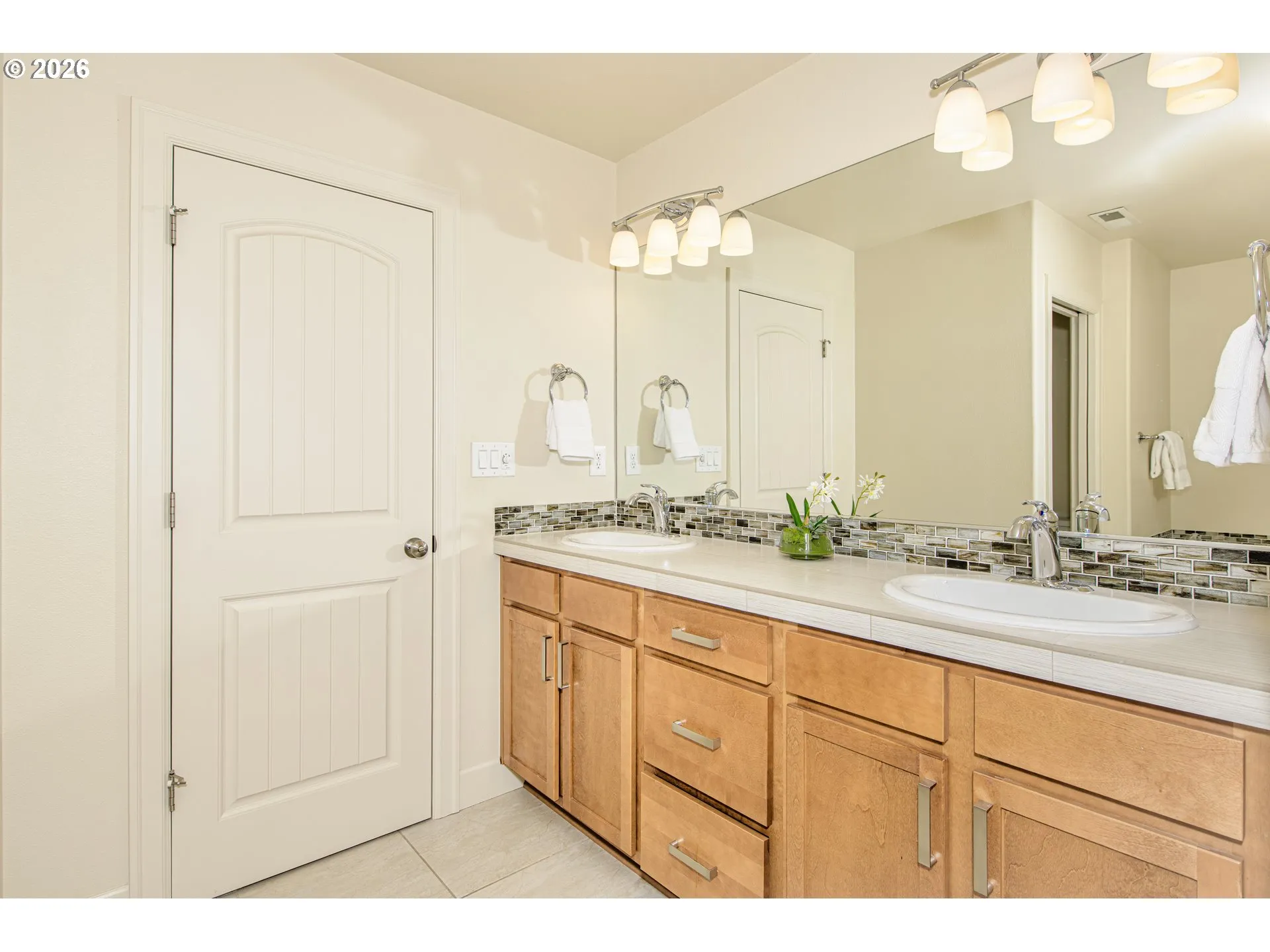 Bathroom, Attached-Double Sinks