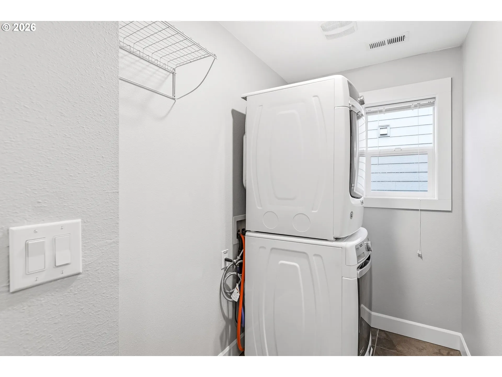 Laundry-Upper