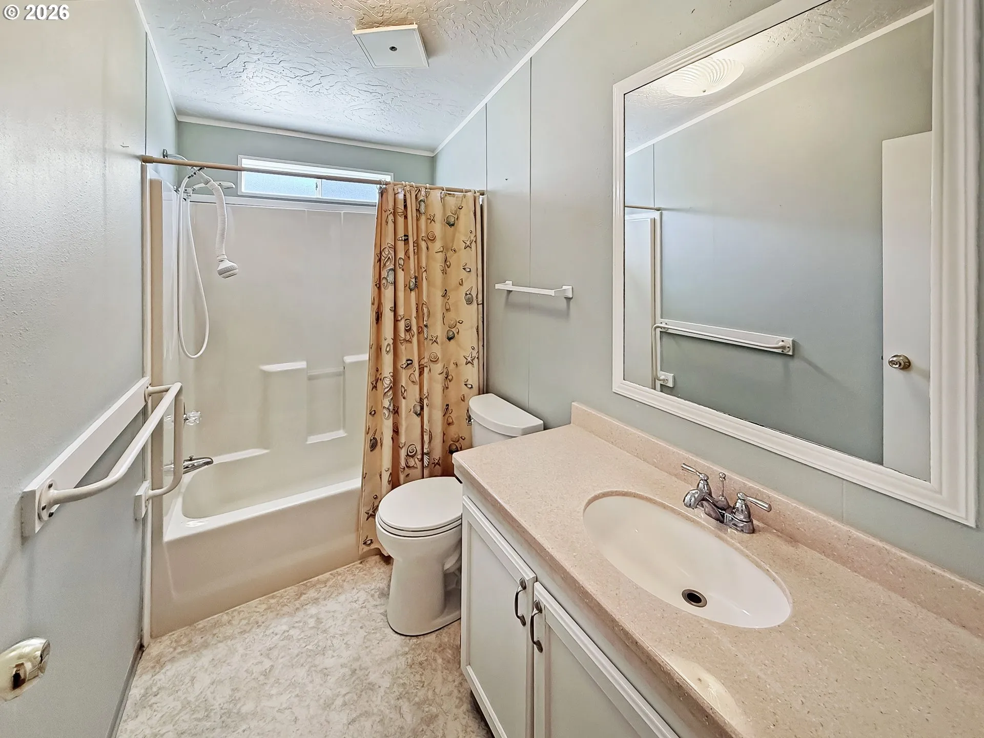 Bathroom-Hall
