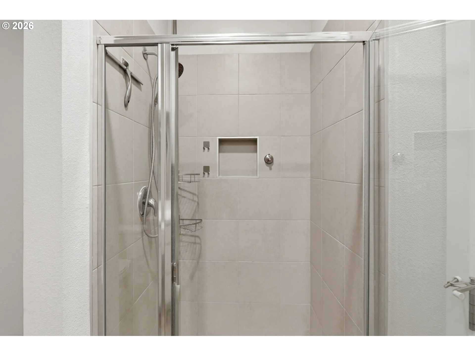 Bathroom-Walk in Shower