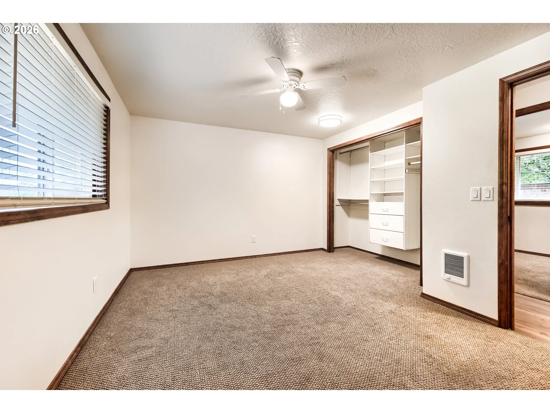 Bedroom, Primary