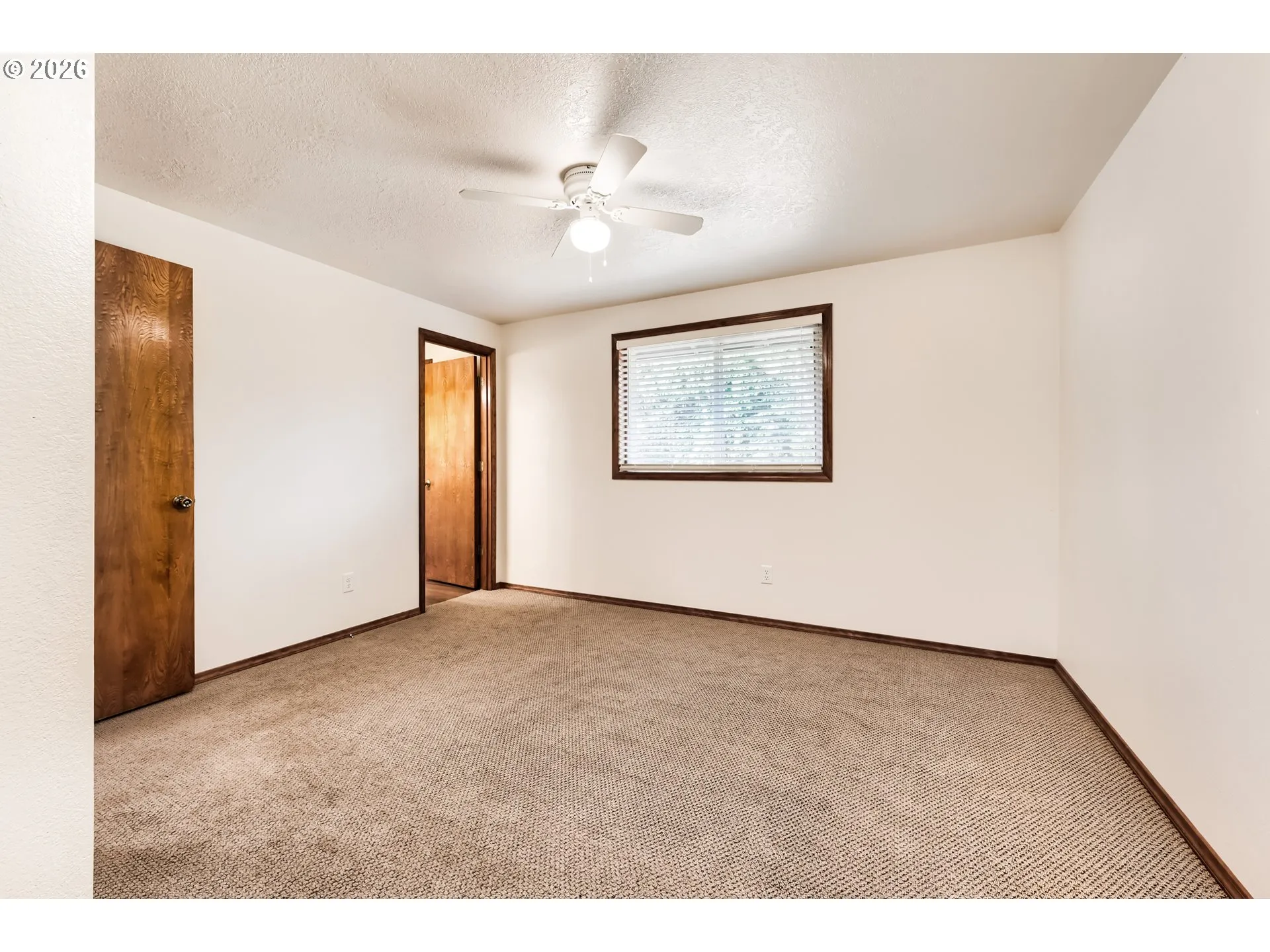 Bedroom, Primary