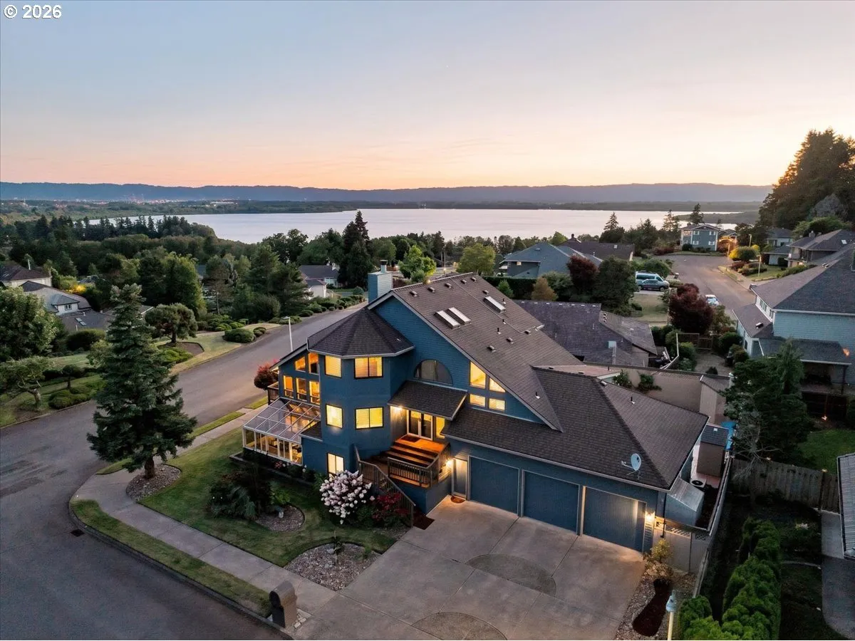Drone View/UAV-Aerial