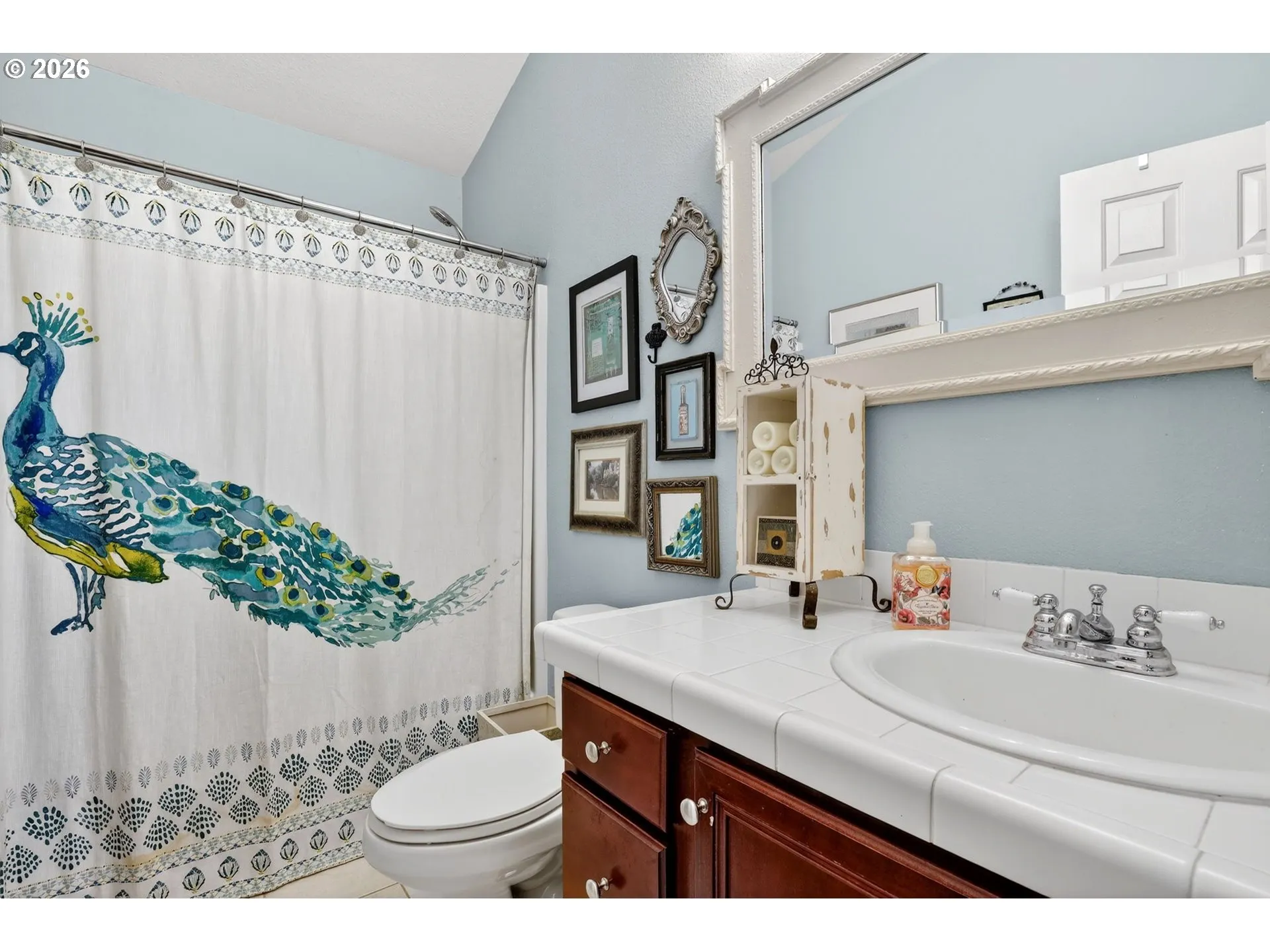 Bathroom-Upper