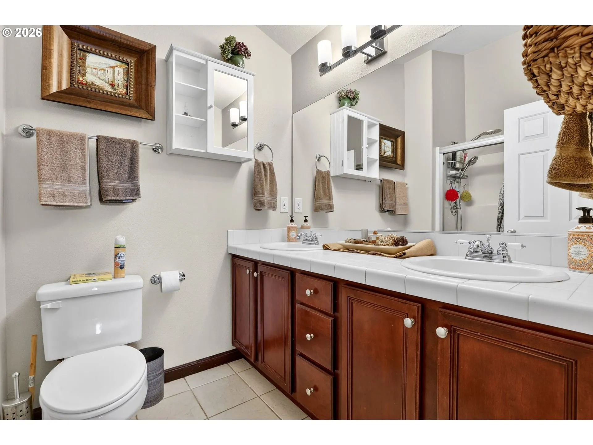 Bathroom-Upper