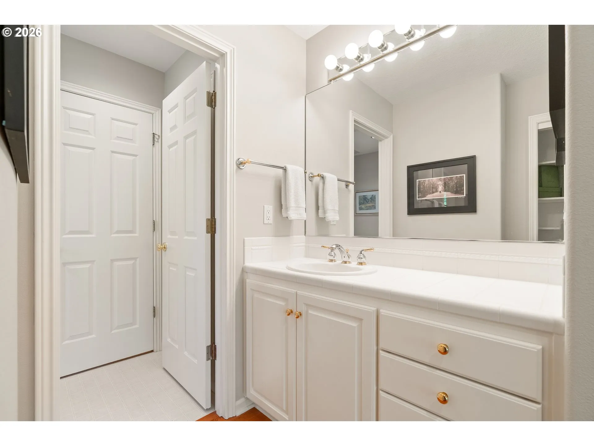 Bathroom-Jack and Jill