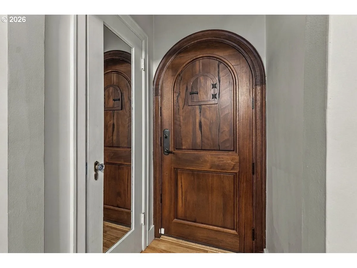 Entrance/Foyer