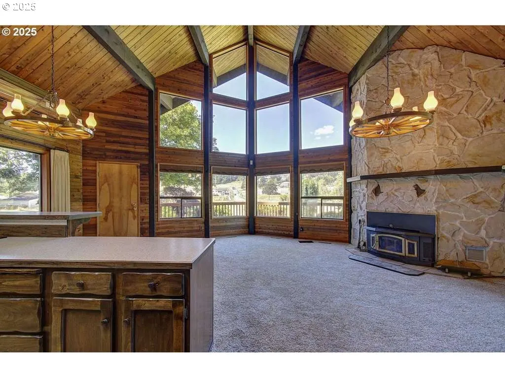 Kitchen/Living Room-Ceiling Fan