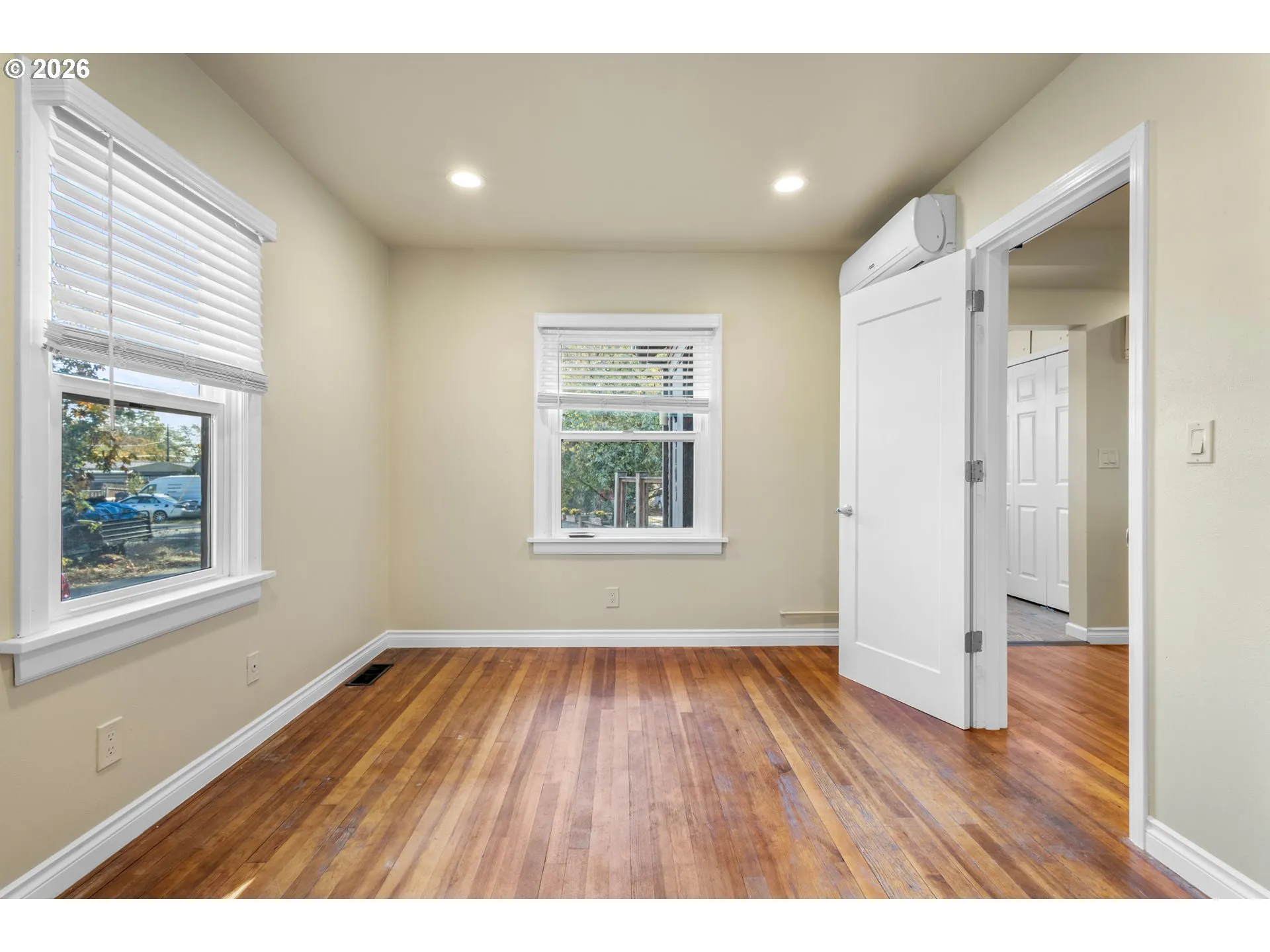Bedroom-Main
